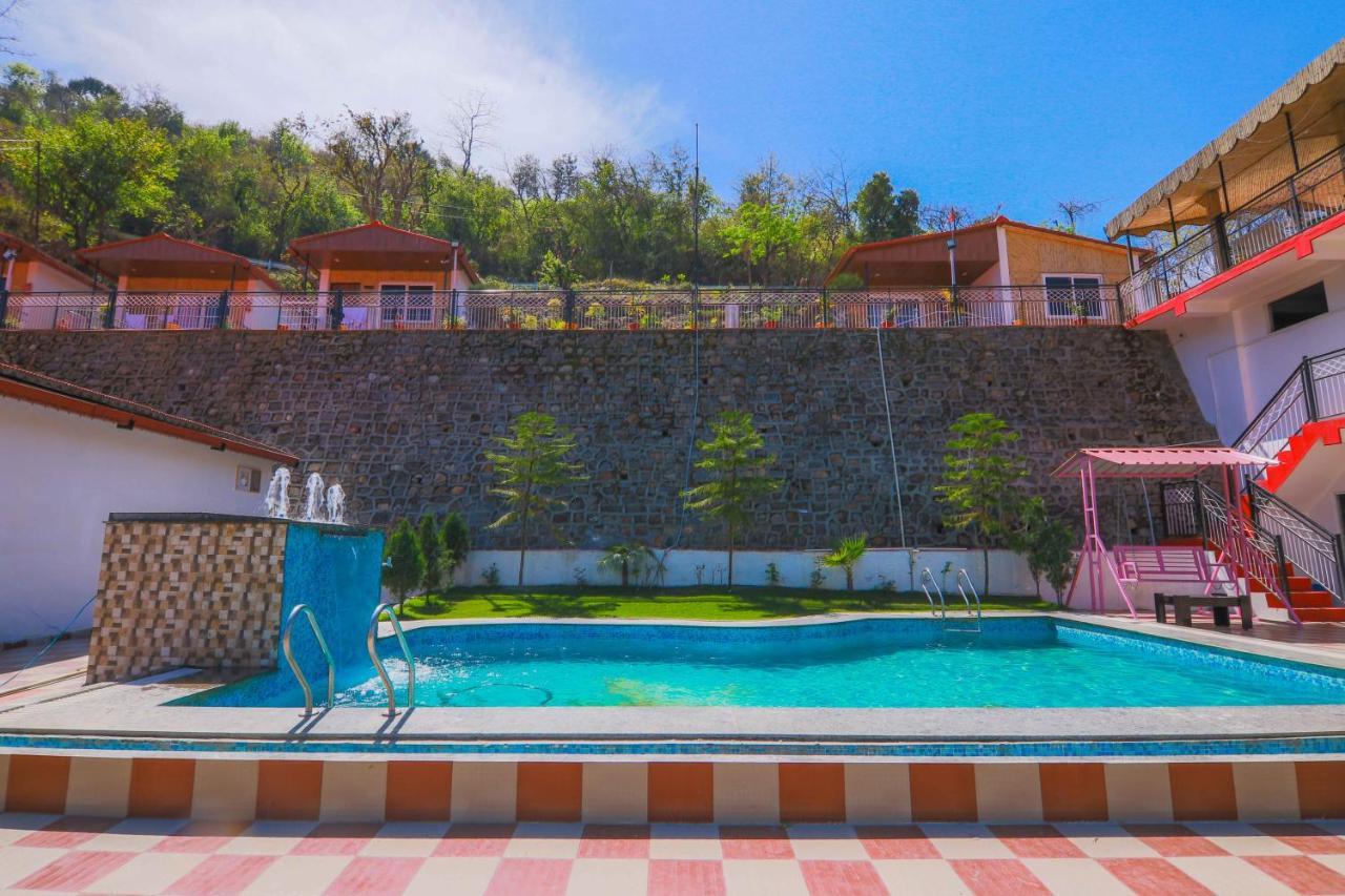 V Resorts Brv Resort 穆索里 外观 照片