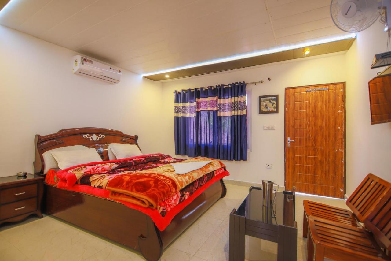 V Resorts Brv Resort 穆索里 外观 照片